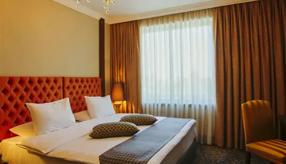 هتل اینتوریست پالاس باتومی